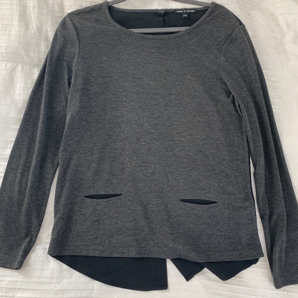 Button back blouse